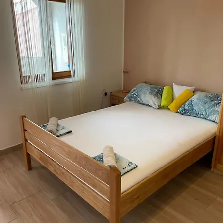 Apartment Jenny - 300m To The Gornji Karin